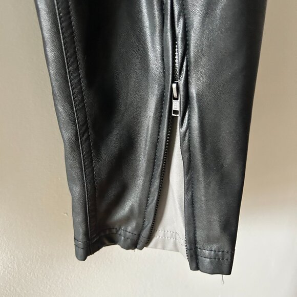 HUE faux-leather leggings Sz L - Picture 2 of 7